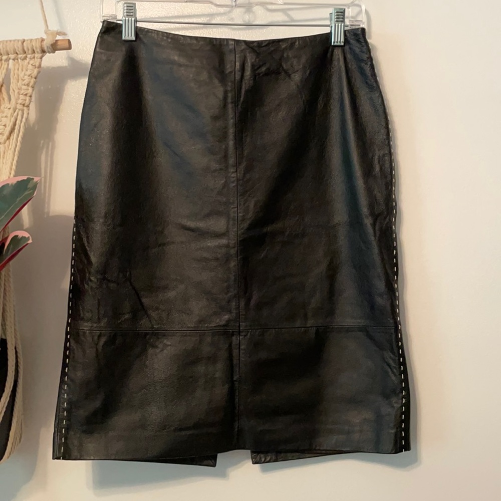 Stunning genuine leather black pencil skirt